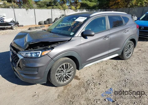2021 Hyundai Tucson Sel z USA, uszkodzony, nr VIN KM8J33AL8MU370239